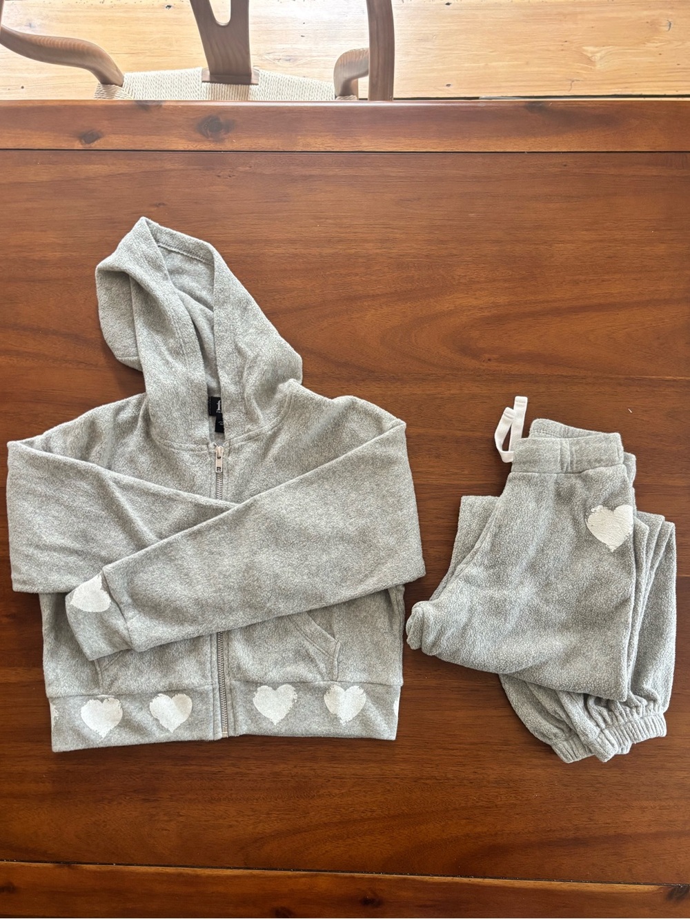 FBZ grey fleece sweatpants and sweatshirt white hearts medium 8-10 cozy set